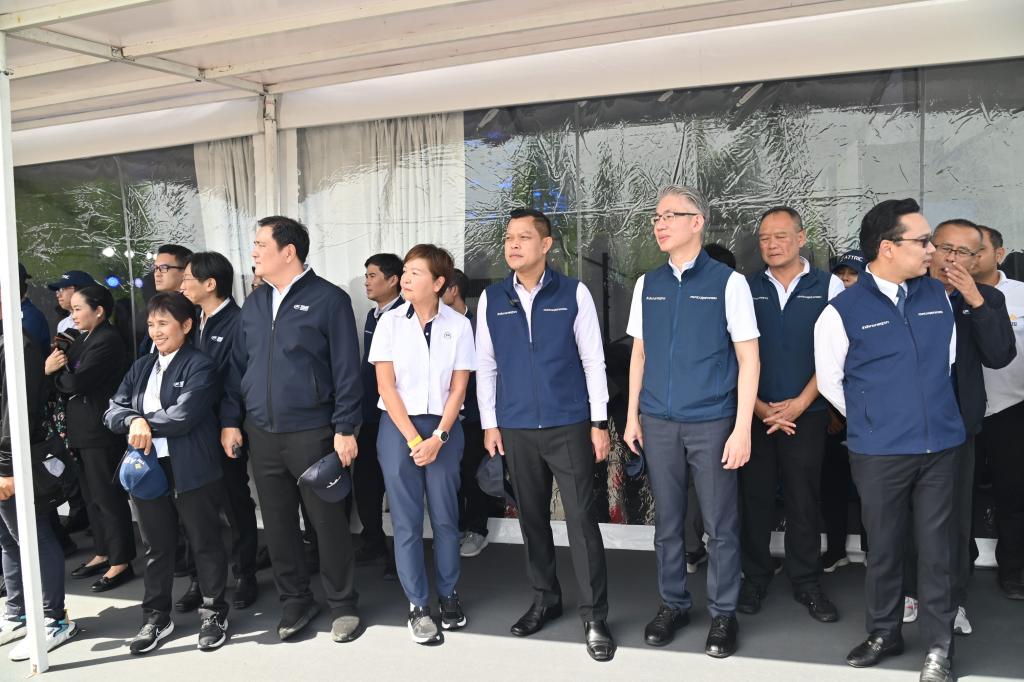 รมว.ธนกร เยี่ยมชม ATTRIC ชูไทยเป็นศูนย์กลางยานยนต์และยางล้อระดับโลก