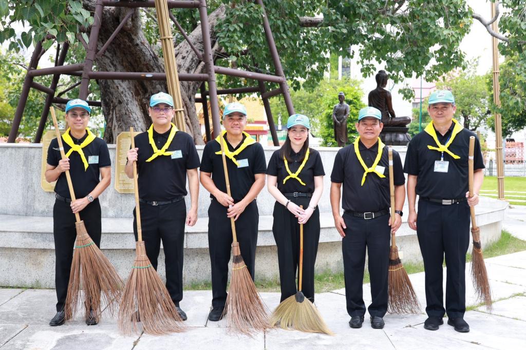ปลัดอุตสาหกรรม นำทัพ 300 ชีวิต! จัดกิจกรรมจิตอาสา "อุตสาหกรรมรวมใจ" พัฒนาระบบไฟฟ้าวัดเบญจมบพิตรฯ