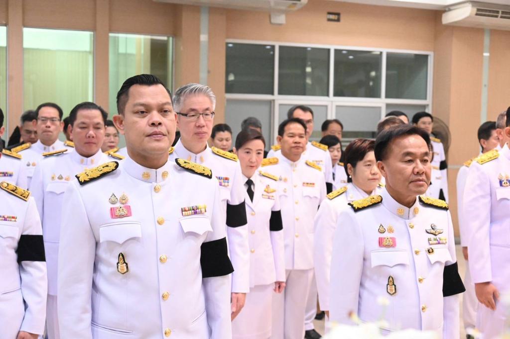 กระทรวงอุตสาหกรรมจัดพิธีถวายความอาลัย สมเด็จพระนางเจ้าสิริกิติ์ พระบรมราชินีนาถ พระบรมราชชนนีพันปีหลวง