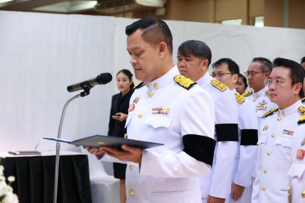 กระทรวงอุตสาหกรรมจัดพิธีถวายความอาลัย สมเด็จพระนางเจ้าสิริกิติ์ พระบรมราชินีนาถ พระบรมราชชนนีพันปีหลวง