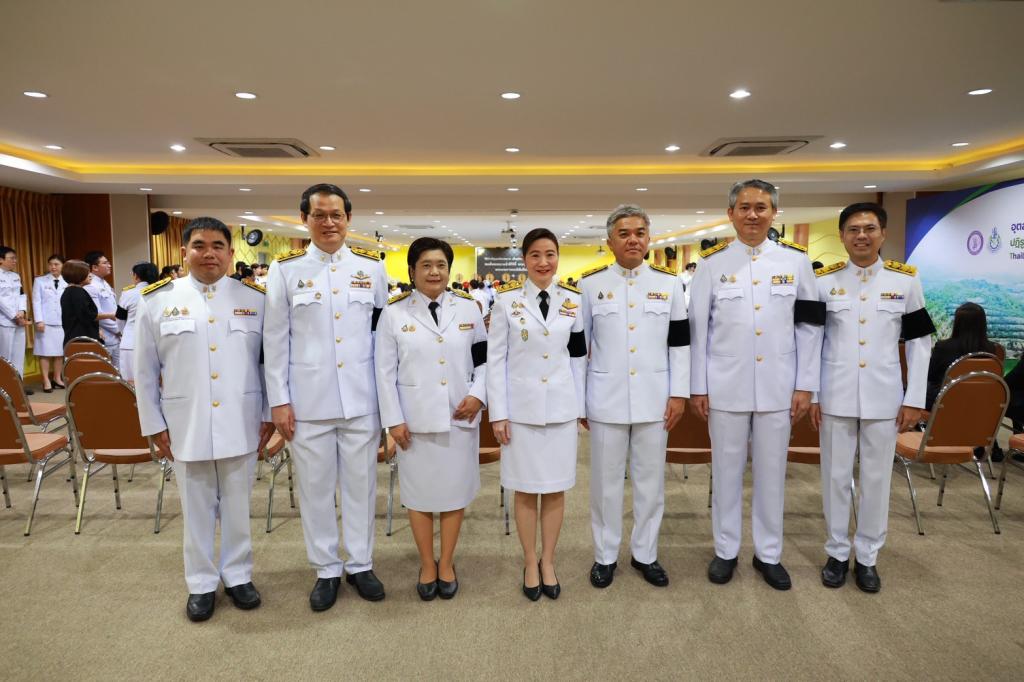 กระทรวงอุตสาหกรรม จัดพิธีบำเพ็ญกุศลปัณรสมวาร ครบ 15 วันในการเสด็จสวรรคต เพื่ออุทิศถวายเป็นพระราชกุศลแด่สมเด็จพระนางเจ้าสิริกิติ์ พระบรมราชินีนาถ พระบรมราชชนนีพันปีหลวง พระผู้เสด็จสู่สวรรคาลัย