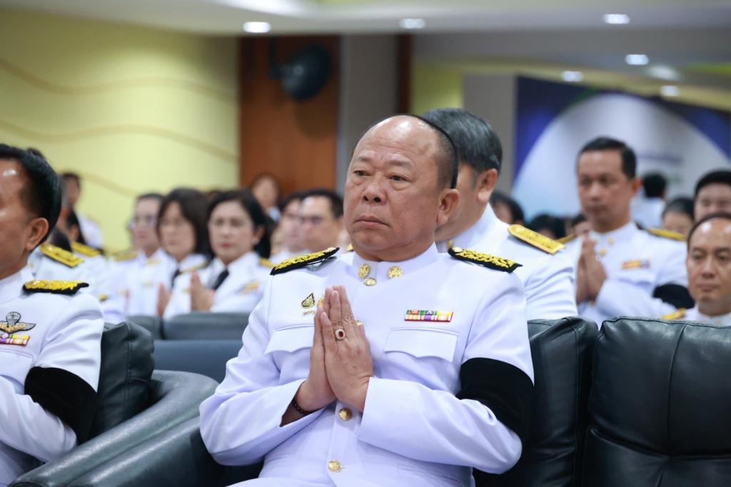 กระทรวงอุตสาหกรรม จัดพิธีบำเพ็ญกุศลปัณรสมวาร ครบ 15 วันในการเสด็จสวรรคต เพื่ออุทิศถวายเป็นพระราชกุศลแด่สมเด็จพระนางเจ้าสิริกิติ์ พระบรมราชินีนาถ พระบรมราชชนนีพันปีหลวง พระผู้เสด็จสู่สวรรคาลัย