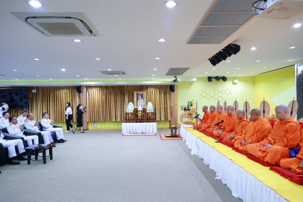 กระทรวงอุตสาหกรรม จัดพิธีบำเพ็ญกุศลปัณรสมวาร ครบ 15 วันในการเสด็จสวรรคต เพื่ออุทิศถวายเป็นพระราชกุศลแด่สมเด็จพระนางเจ้าสิริกิติ์ พระบรมราชินีนาถ พระบรมราชชนนีพันปีหลวง พระผู้เสด็จสู่สวรรคาลัย