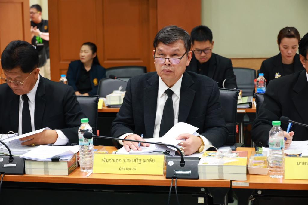 “รองอธิบดีพลาวุธ” ร่วมการประชุม คกก. ปฏิรูปที่ดินเพื่อการเกษตรกรรม เดินหน้าบูรณาการสร้างความมั่นคงให้เกษตรกรไทยทั่วประเทศ