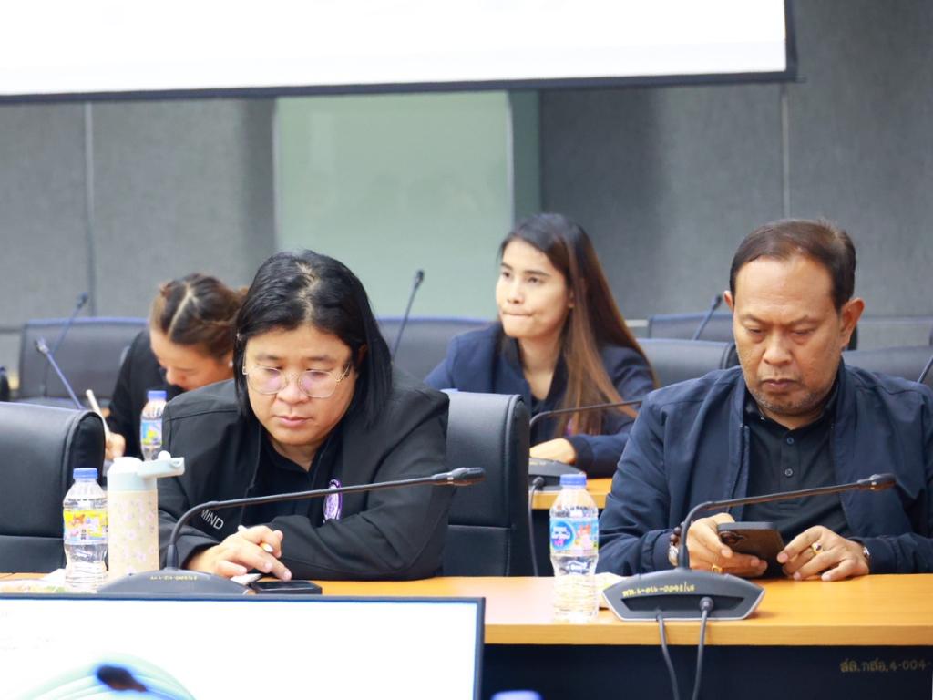 “กระทรวงอุตฯ” ผนึกกำลัง “ดีพร้อม” เปิดห้องแชร์ประสบการณ์ สร้าง Train the Trainer เตรียมพร้อม เดินหน้าสร้างงาน สร้างอาชีพ กระจายโอกาสทางเศรษฐกิจ ยกระดับคุณภาพชีวิตของประชาชนทั่วประเทศ