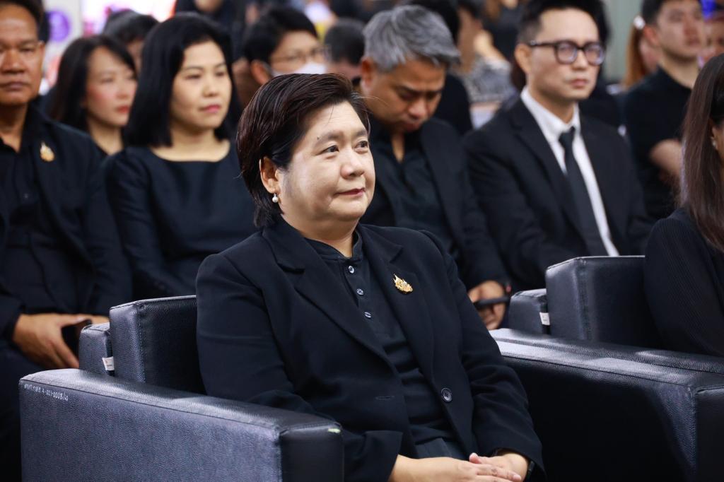 “รมว.ธนกร” สั่งการ กระทรวงอุตฯ เสริมแกร่งภาคอุตสาหกรรม ดีพร้อม รับลูกต่อเร่งคลอดมาตรการ “ดีพร้อมเสิร์ฟ” (DIPROM Serve) เสิร์ฟงานไว – เงินไว สู่ประชาชน สร้างวัคซีนให้ SMEs ไทย กระตุ้นเศรษฐกิจระยะสั้น คาดสร้างมูลค่าเศรษฐกิจกว่า 4,600 ล้านบาท