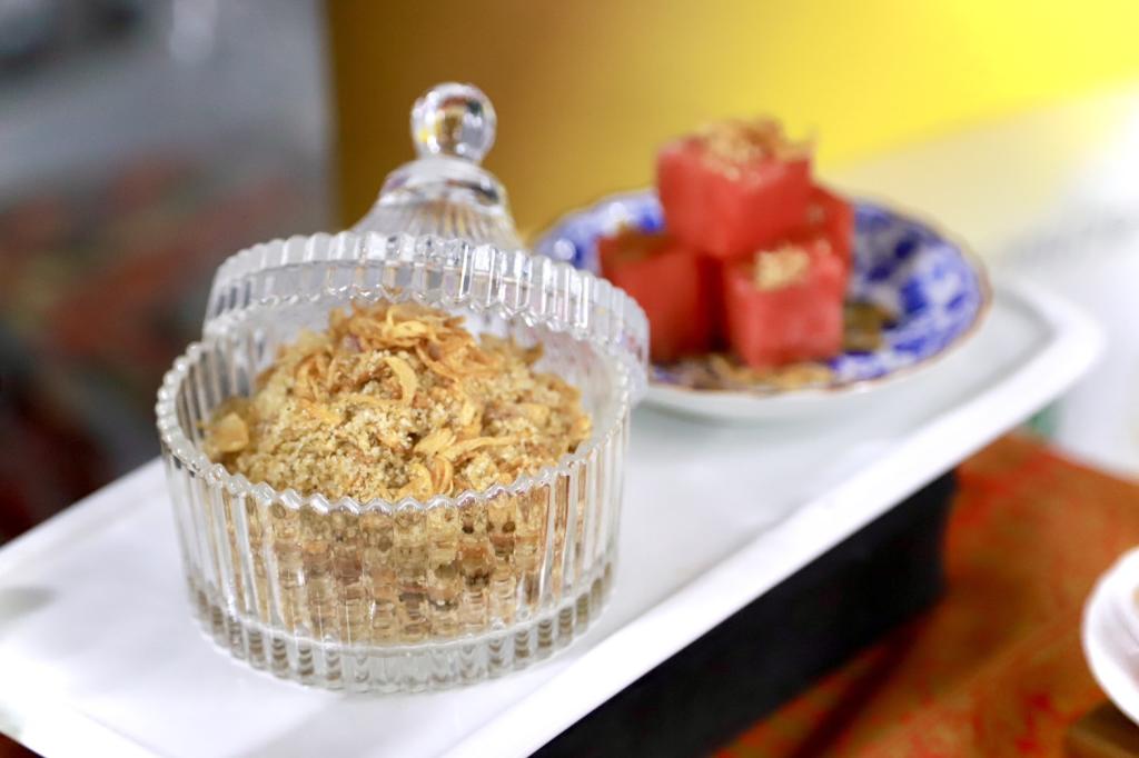 “รมว.ธนกร” สั่งการ กระทรวงอุตฯ เสริมแกร่งภาคอุตสาหกรรม ดีพร้อม รับลูกต่อเร่งคลอดมาตรการ “ดีพร้อมเสิร์ฟ” (DIPROM Serve) เสิร์ฟงานไว – เงินไว สู่ประชาชน สร้างวัคซีนให้ SMEs ไทย กระตุ้นเศรษฐกิจระยะสั้น คาดสร้างมูลค่าเศรษฐกิจกว่า 4,600 ล้านบาท