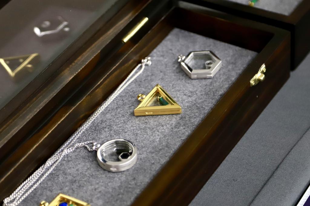 “รมว.ธนกร” สั่งการ กระทรวงอุตฯ เสริมแกร่งภาคอุตสาหกรรม ดีพร้อม รับลูกต่อเร่งคลอดมาตรการ “ดีพร้อมเสิร์ฟ” (DIPROM Serve) เสิร์ฟงานไว – เงินไว สู่ประชาชน สร้างวัคซีนให้ SMEs ไทย กระตุ้นเศรษฐกิจระยะสั้น คาดสร้างมูลค่าเศรษฐกิจกว่า 4,600 ล้านบาท