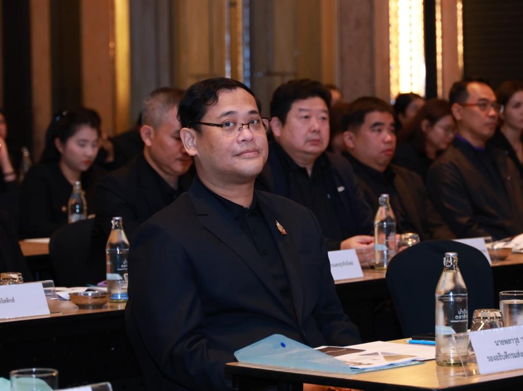 “อธิบดีณัฏฐิญา” แท็คทีมดีพร้อม รับฟังประเมินความคุ้มค่าการทำงานฯ ปี 67 - 68 พร้อมเดินหน้าปรับปรุงแผนพัฒนาอุตสาหกรรมให้เกิดผลสัมฤทธิ์ในอนาคต