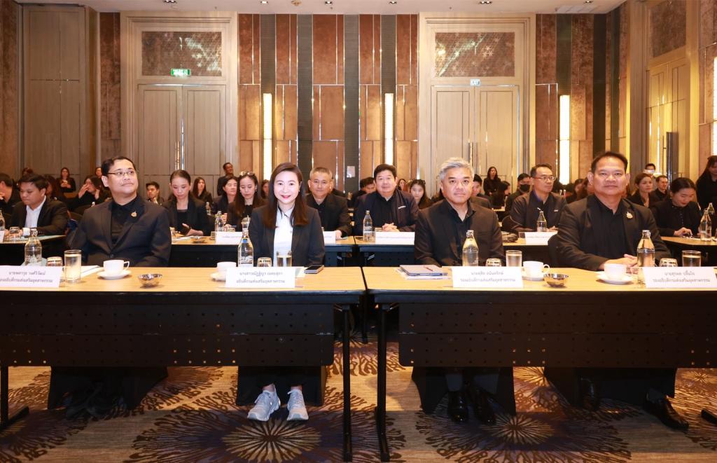 “อธิบดีณัฏฐิญา” แท็คทีมดีพร้อม รับฟังประเมินความคุ้มค่าการทำงานฯ ปี 67 - 68 พร้อมเดินหน้าปรับปรุงแผนพัฒนาอุตสาหกรรมให้เกิดผลสัมฤทธิ์ในอนาคต