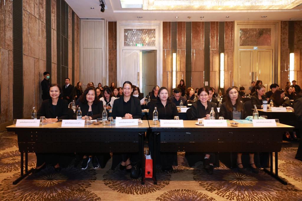 “อธิบดีณัฏฐิญา” แท็คทีมดีพร้อม รับฟังประเมินความคุ้มค่าการทำงานฯ ปี 67 - 68 พร้อมเดินหน้าปรับปรุงแผนพัฒนาอุตสาหกรรมให้เกิดผลสัมฤทธิ์ในอนาคต