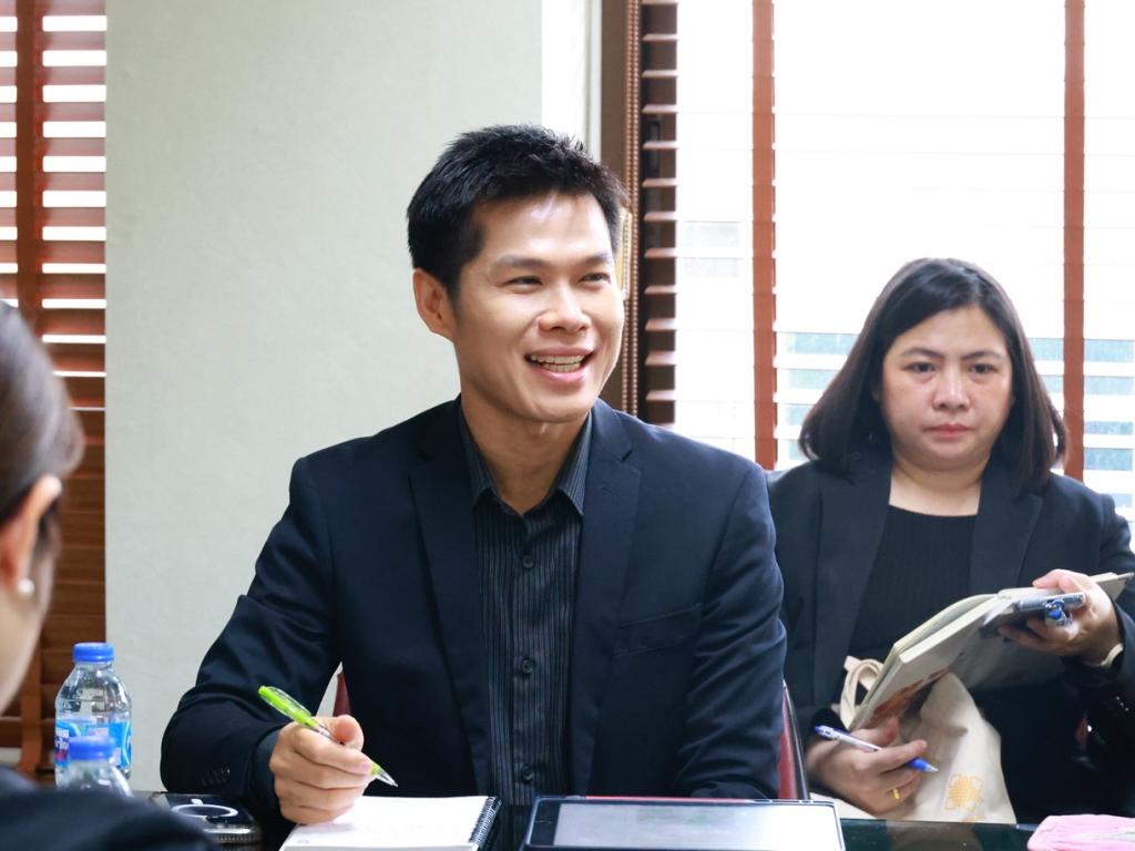 “ดีพร้อม” เปิดห้องต้อนรับ “SMRJ” แลกเปลี่ยนแนวคิดการพัฒนาแพลตฟอร์ม พร้อมสานต่อความร่วมมือยกระดับผู้ประกอบการ ไทย-ญี่ปุ่น