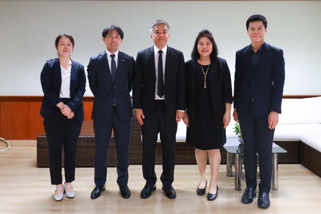 “ดีพร้อม” เปิดห้องต้อนรับ “SMRJ” แลกเปลี่ยนแนวคิดการพัฒนาแพลตฟอร์ม พร้อมสานต่อความร่วมมือยกระดับผู้ประกอบการ ไทย-ญี่ปุ่น