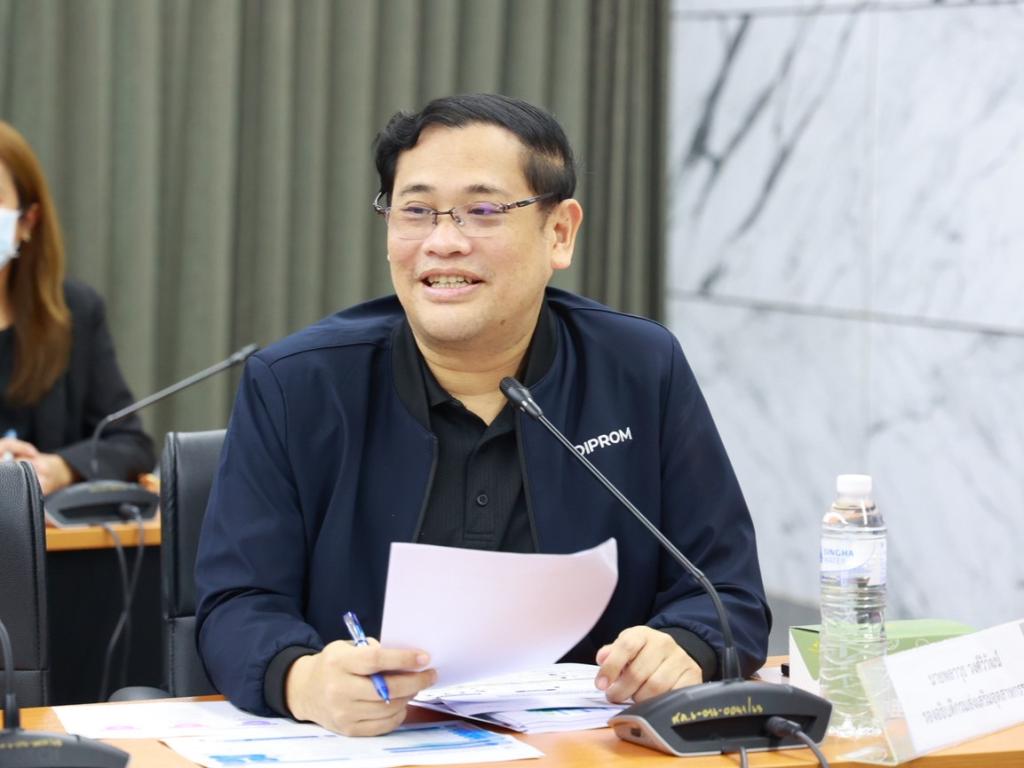 “อธิบดีณัฏฐิญา” นำทีมดีพร้อม ล้อมวงประชุมจัดทำคำของบปี 70 เตรียมพร้อมเสริมแกร่งธุรกิจไทย