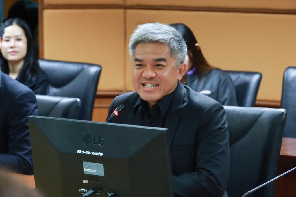 “รองอธิบดีดุสิต” ต้อนรับคณะผู้ว่าราชการจังหวัดโทคุชิมะ ร่วมหารือยกระดับ SMEs พร้อมรับมือสังคมสูงวัย วางแผนขยายความร่วมมือในอุตสาหกรรมแห่งอนาคต