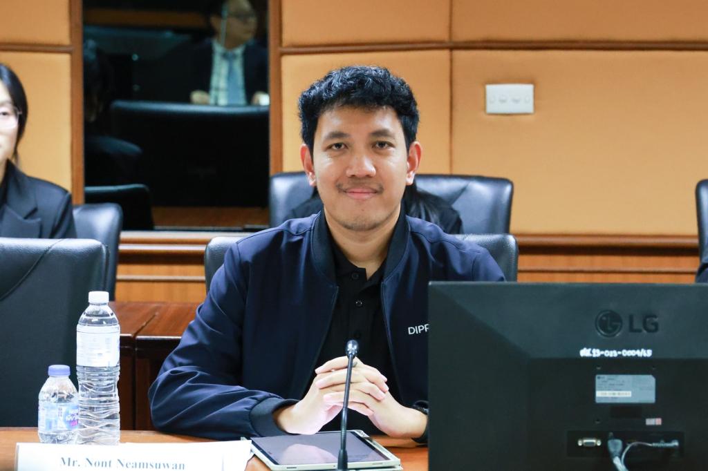 “รองอธิบดีดุสิต” ต้อนรับคณะผู้ว่าราชการจังหวัดโทคุชิมะ ร่วมหารือยกระดับ SMEs พร้อมรับมือสังคมสูงวัย วางแผนขยายความร่วมมือในอุตสาหกรรมแห่งอนาคต