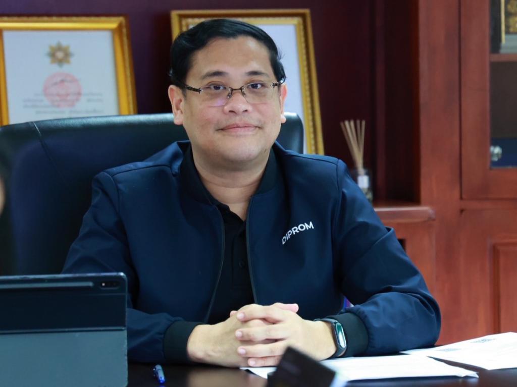 “รองอธิบดีพลาวุธ” เชื่อมั่น พร้อมเดินหน้าขับเคลื่อนนวัตกรรมมาตรฐานการผลิตไทย เปิดเวทีรับฟังความคิดเห็น ร่วมกันกำหนดแนวทางการดำเนินงาน พร้อมยกระดับ SMEs ไทยสู่สากล