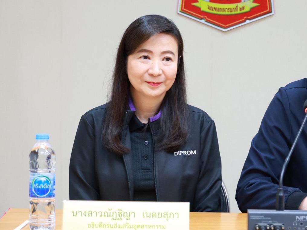 “รมว.ธนกร” นำคณะผู้บริหาร ลงพื้นที่ศูนย์อุตสาหกรรมรวมใจฯ ณ DIPROM Center 7 จ.อุบลราชธานี สั่งการ “ดีพร้อม” เปิดศูนย์พักพิง ร่วมลำเลียงสิ่งของจำเป็น หนุนภารกิจทหารแนวหน้า ช่วยผู้ประสบภัยชายแดนไทย-กัมพูชา เตรียมเยียวยาผู้ประกอบการที่ได้รับผลกระทบ