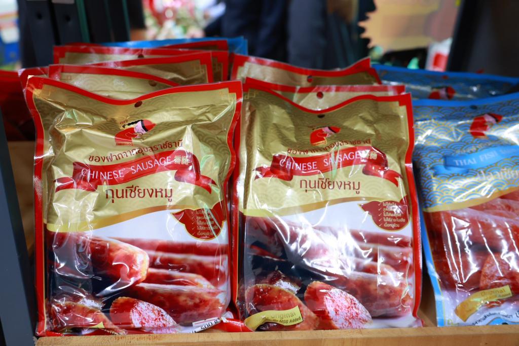 “รมว.ธนกร” นำคณะผู้บริหาร ลงพื้นที่ศูนย์อุตสาหกรรมรวมใจฯ ณ DIPROM Center 7 จ.อุบลราชธานี สั่งการ “ดีพร้อม” เปิดศูนย์พักพิง ร่วมลำเลียงสิ่งของจำเป็น หนุนภารกิจทหารแนวหน้า ช่วยผู้ประสบภัยชายแดนไทย-กัมพูชา เตรียมเยียวยาผู้ประกอบการที่ได้รับผลกระทบ