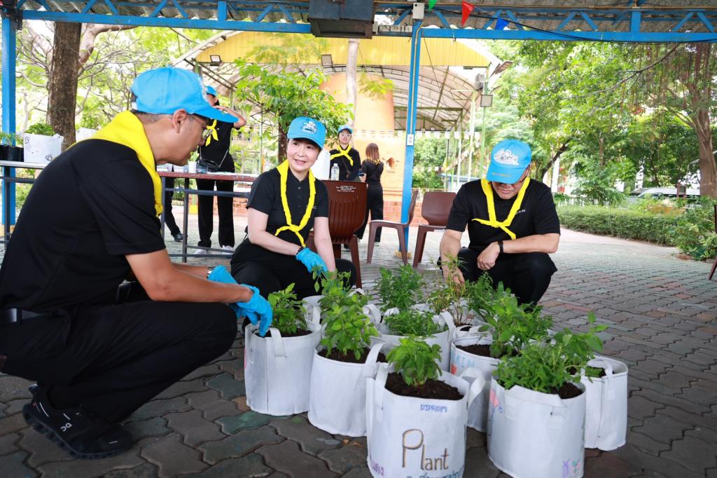 “อธิบดีณัฏฐิญา” นำทีมดีพร้อมรวมพลังทำความดีด้วยหัวใจ อาสา “เปลี่ยนขยะให้เป็นบุญ” ถวายเป็นพระราชกุศลแด่พระบาทสมเด็จพระมงกุฏเกล้าเจ้าอยู่หัว และ สมเด็จเจ้าฟ้าฯ กรมพระนครปฐมบรมขัตติยานี มหาธีรราชธิดา