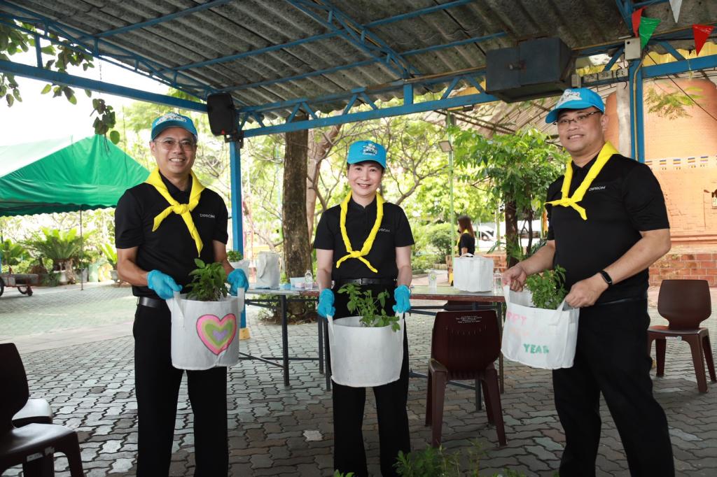 “อธิบดีณัฏฐิญา” นำทีมดีพร้อมรวมพลังทำความดีด้วยหัวใจ อาสา “เปลี่ยนขยะให้เป็นบุญ” ถวายเป็นพระราชกุศลแด่พระบาทสมเด็จพระมงกุฏเกล้าเจ้าอยู่หัว และ สมเด็จเจ้าฟ้าฯ กรมพระนครปฐมบรมขัตติยานี มหาธีรราชธิดา