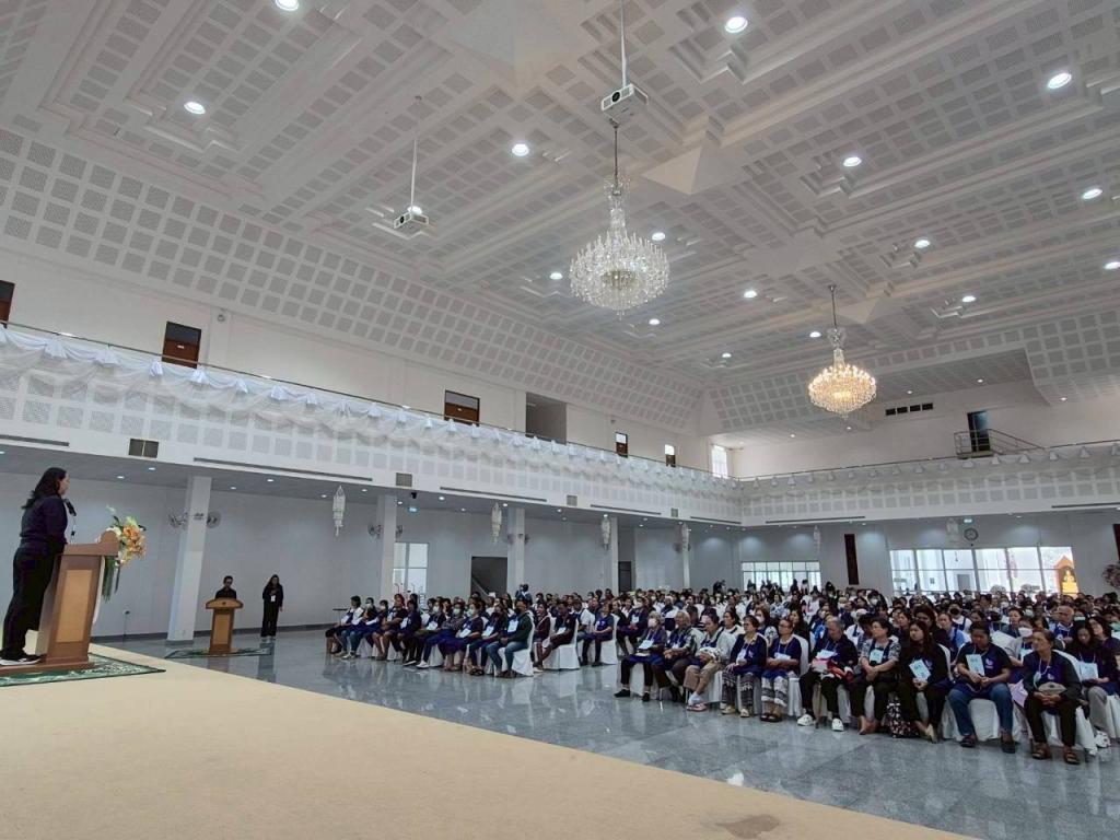 “ปลัดณัฐพล” มอบหมาย “ดีพร้อม” เสิร์ฟงานไว - เงินไว สร้างอาชีพ เสริมเศรษฐกิจฐานราก ชุมชนบางกรูด ตอบสนองนโยบายกระตุ้นเศรษฐกิจ Quick Big Win “กระตุ้นสั้น ได้ผลยาว กระจายตัว” ตามนโยบาย รมต.ธนกร และ รมช.จ่าเอก ยศสิงห์ ณ เมืองแปดริ้ว