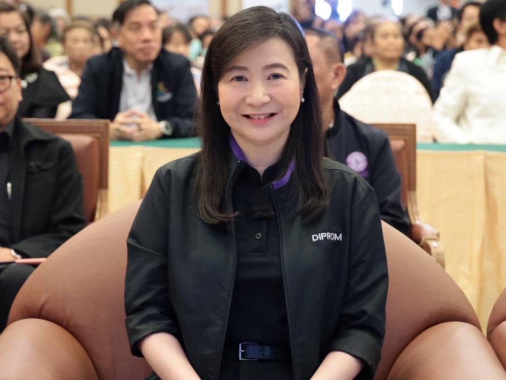 “ดีพร้อม” ดันเศรษฐกิจฐานราก เสิร์ฟโครงการปั้นอาชีพให้ดีพร้อม ชู 4 หลักสูตรเด็ด ยกระดับคุณภาพชีวิตชาวฉะเชิงเทรา