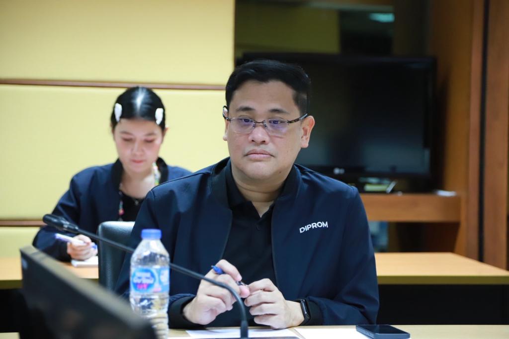 “อธิบดีณัฏฐิญา”  เดินหน้ากำหนดมาตรการเร่งด่วนเยียวยา ฟื้นฟู ช่วยเหลือเอสเอ็มอีในพื้นที่ภาคใต้ พร้อมส่งตรงถึงมือเจ้าหน้าที่ดีพร้อมและประชาชนชาวหาดใหญ่ หวังช่วยฟื้นฟูหาดใหญ่กลับคืนสู่สภาพแข็งแรงโดยไว