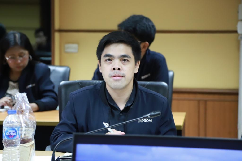 “อธิบดีณัฏฐิญา”  เดินหน้ากำหนดมาตรการเร่งด่วนเยียวยา ฟื้นฟู ช่วยเหลือเอสเอ็มอีในพื้นที่ภาคใต้ พร้อมส่งตรงถึงมือเจ้าหน้าที่ดีพร้อมและประชาชนชาวหาดใหญ่ หวังช่วยฟื้นฟูหาดใหญ่กลับคืนสู่สภาพแข็งแรงโดยไว