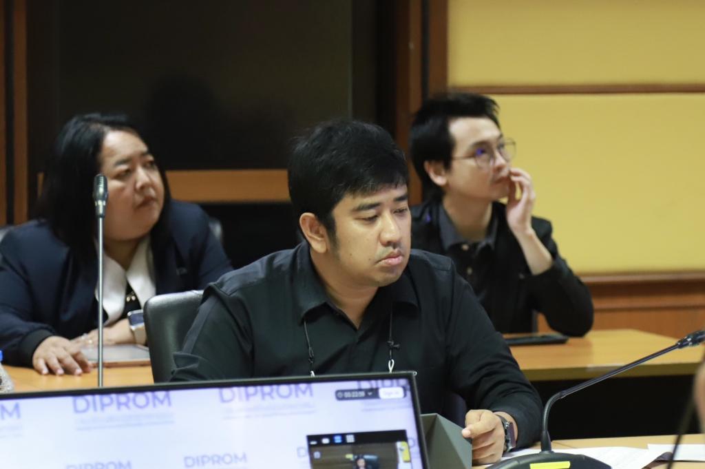 “อธิบดีณัฏฐิญา”  เดินหน้ากำหนดมาตรการเร่งด่วนเยียวยา ฟื้นฟู ช่วยเหลือเอสเอ็มอีในพื้นที่ภาคใต้ พร้อมส่งตรงถึงมือเจ้าหน้าที่ดีพร้อมและประชาชนชาวหาดใหญ่ หวังช่วยฟื้นฟูหาดใหญ่กลับคืนสู่สภาพแข็งแรงโดยไว