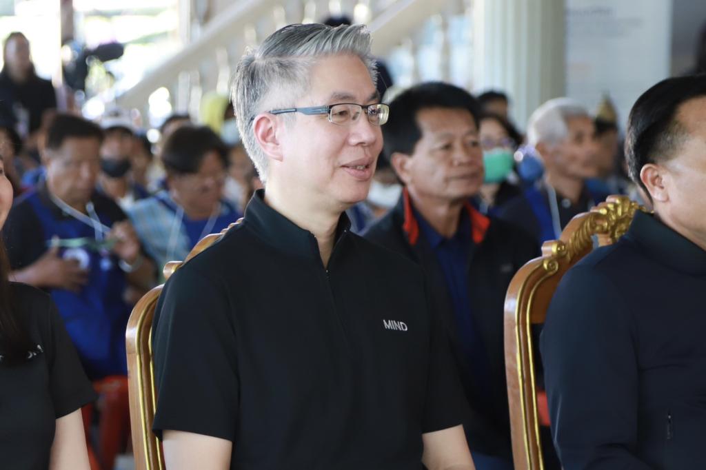 “จ่าเอก ยศสิงห์” นำทีม “ดีพร้อม” ลงพื้นที่แปดริ้ว เสิร์ฟคอร์ส ผลักดัน ปั้นอาชีพ ยกระดับคุณภาพชีวิต สร้างเศรษฐกิจฐานรากให้มั่นคงและยั่งยืน