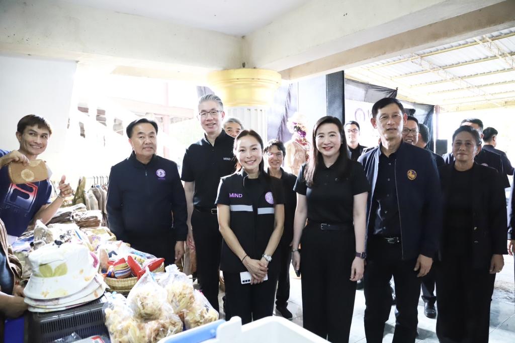 “จ่าเอก ยศสิงห์” นำทีม “ดีพร้อม” ลงพื้นที่แปดริ้ว เสิร์ฟคอร์ส ผลักดัน ปั้นอาชีพ ยกระดับคุณภาพชีวิต สร้างเศรษฐกิจฐานรากให้มั่นคงและยั่งยืน