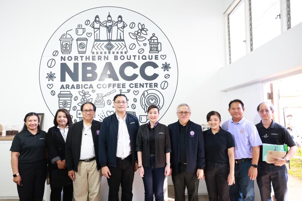 “อธิบดีณัฏฐิญา“ ช้อป-ชม-เชียร์ SMEs ภาคเหนือในงาน ‘อุตสาหกรรมแฟร์ : มาเหนือ’ ขนของดีมาจำหน่ายภายในงานเพียบ !!!