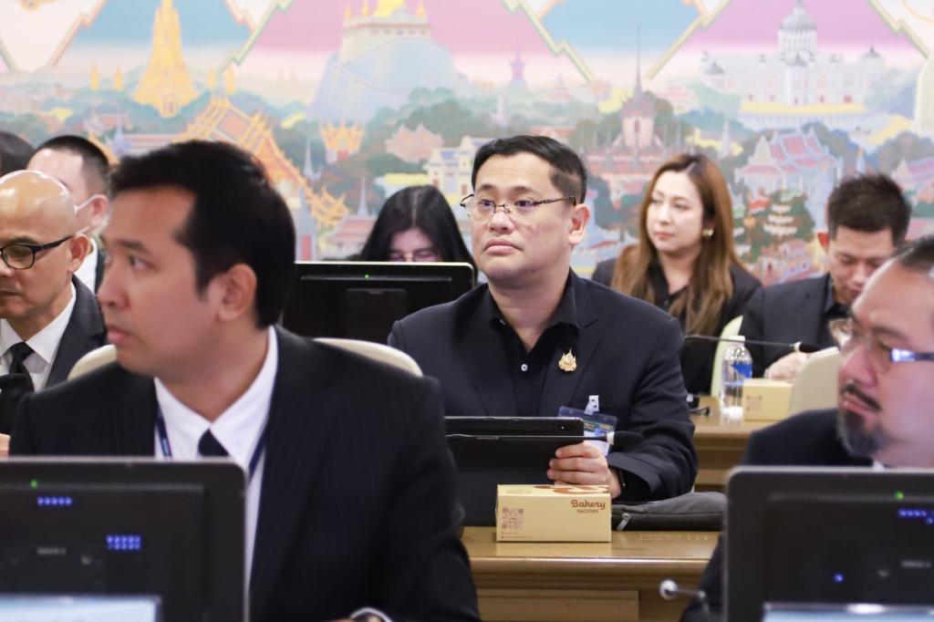 "อธิบดีณัฏฐิญา" ร่วมประชุมบอร์ด  สสว.  พิจารณาจัดสรรงบฯ หนุนผู้ประกอบการเอสเอ็มอีทั่วประเทศ มุ่งเสริมความแข็งแกร่งและเพิ่มสัดส่วน GDP ภายใน 7 ปี