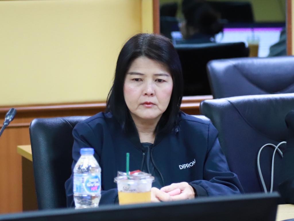 “รองอธิบดีพลาวุธ” นั่งหัวโต๊ะประชุมคณะทำงานฯ ทบทวนเกณฑ์ ตัวชี้วัด การบริหารความเสี่ยง เน้นย้ำเป็นกระบวนการสำคัญในการผลักดันเงินทุนหมุนเวียนให้เดินหน้าอย่างเป็นระบบและมีประสิทธิภาพ