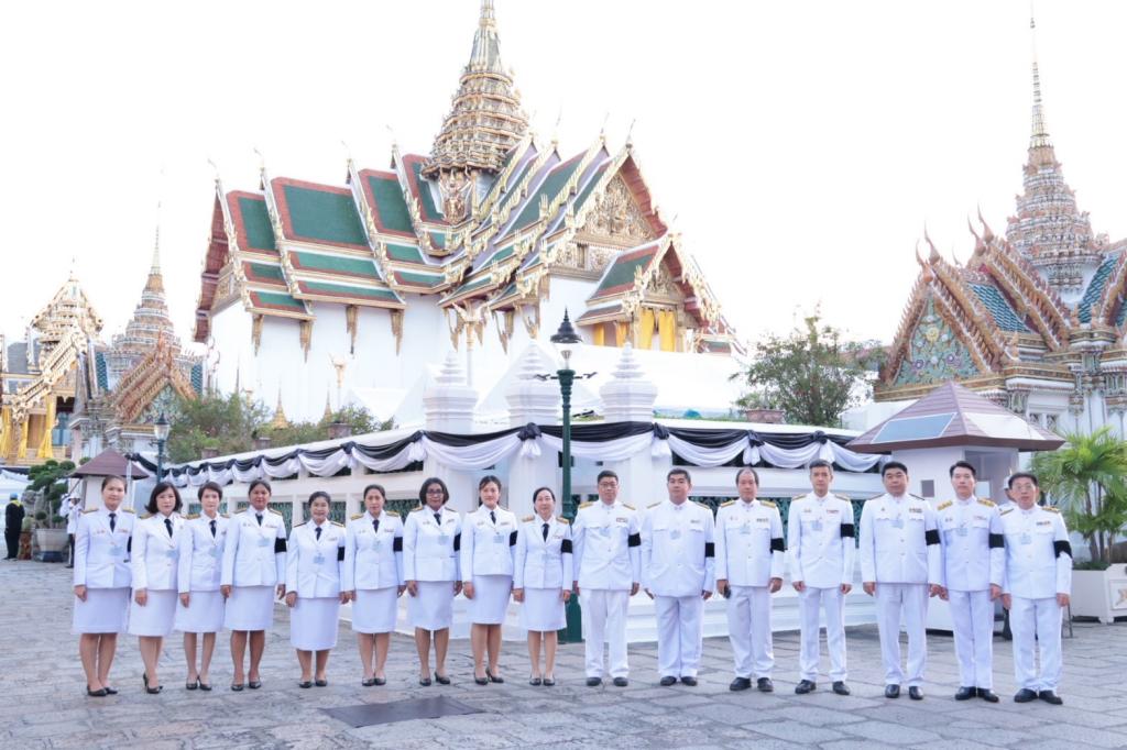 กรมส่งเสริมอุตสาหกรรมร่วมผลัดเวรเฝ้าฯ ในพระพิธีธรรมสวดพระอภิธรรมพระบรมศพ สมเด็จพระนางเจ้าสิริกิติ์ พระบรมราชินีนาถพระบรมราชชนนีพันปีหลวง