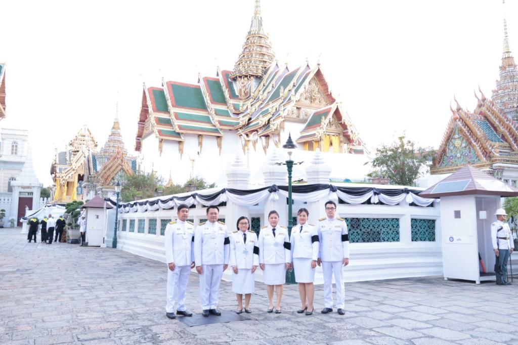 กรมส่งเสริมอุตสาหกรรมร่วมผลัดเวรเฝ้าฯ ในพระพิธีธรรมสวดพระอภิธรรมพระบรมศพ สมเด็จพระนางเจ้าสิริกิติ์ พระบรมราชินีนาถพระบรมราชชนนีพันปีหลวง