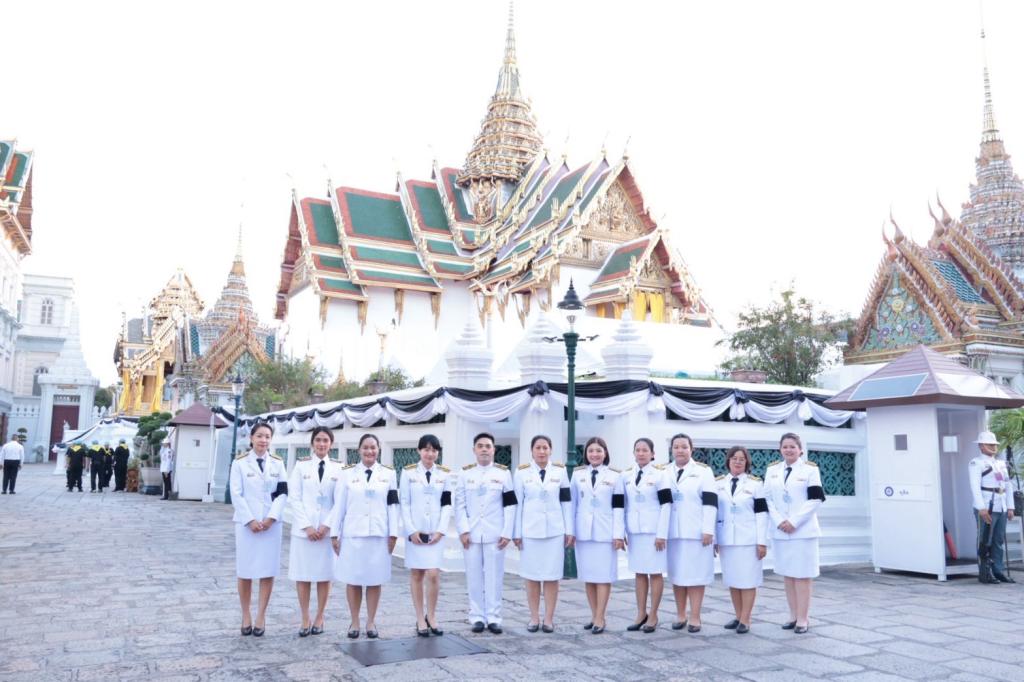 กรมส่งเสริมอุตสาหกรรมร่วมผลัดเวรเฝ้าฯ ในพระพิธีธรรมสวดพระอภิธรรมพระบรมศพ สมเด็จพระนางเจ้าสิริกิติ์ พระบรมราชินีนาถพระบรมราชชนนีพันปีหลวง