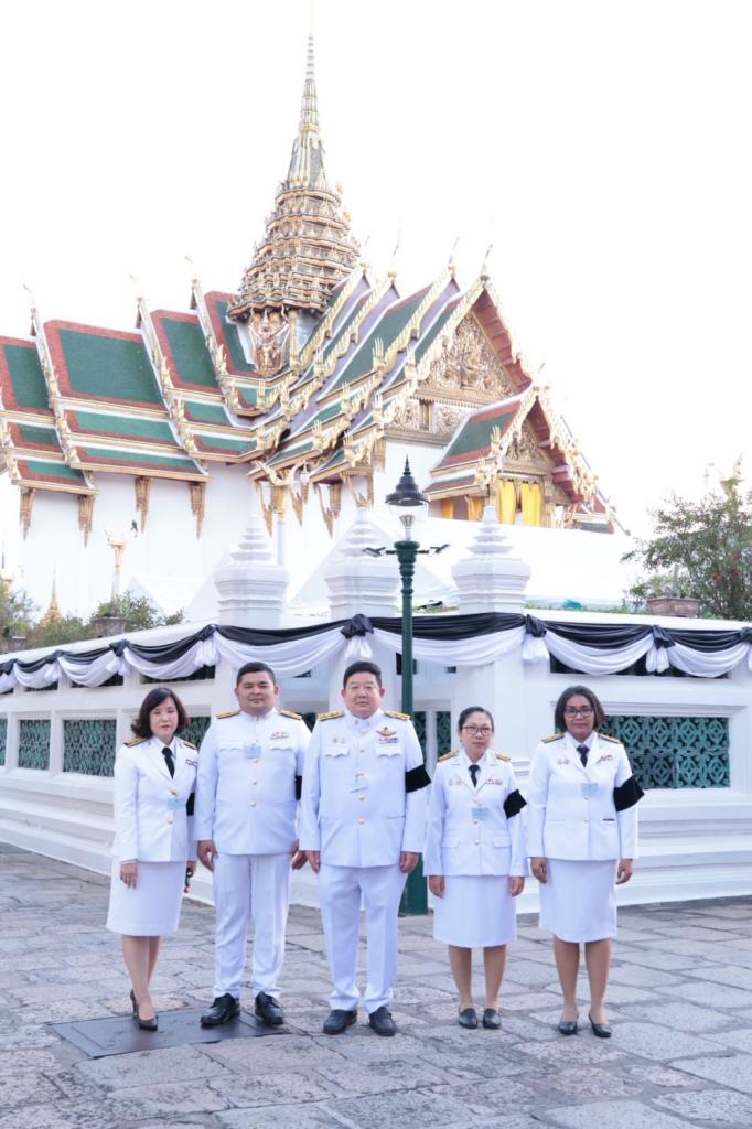 กรมส่งเสริมอุตสาหกรรมร่วมผลัดเวรเฝ้าฯ ในพระพิธีธรรมสวดพระอภิธรรมพระบรมศพ สมเด็จพระนางเจ้าสิริกิติ์ พระบรมราชินีนาถพระบรมราชชนนีพันปีหลวง