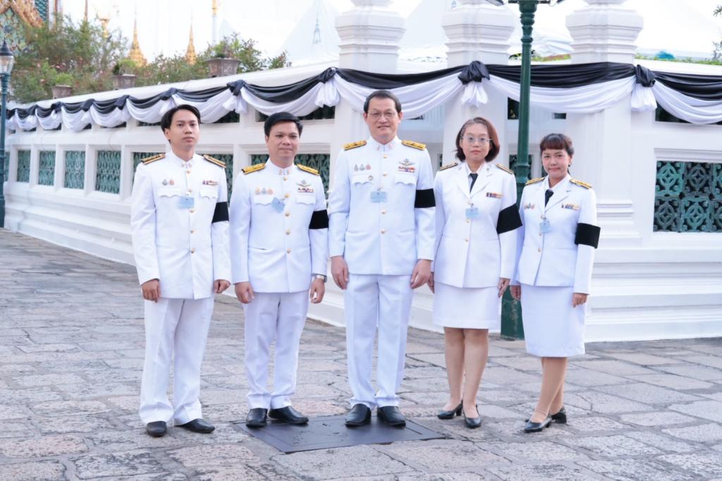 กรมส่งเสริมอุตสาหกรรมร่วมผลัดเวรเฝ้าฯ ในพระพิธีธรรมสวดพระอภิธรรมพระบรมศพ สมเด็จพระนางเจ้าสิริกิติ์ พระบรมราชินีนาถพระบรมราชชนนีพันปีหลวง