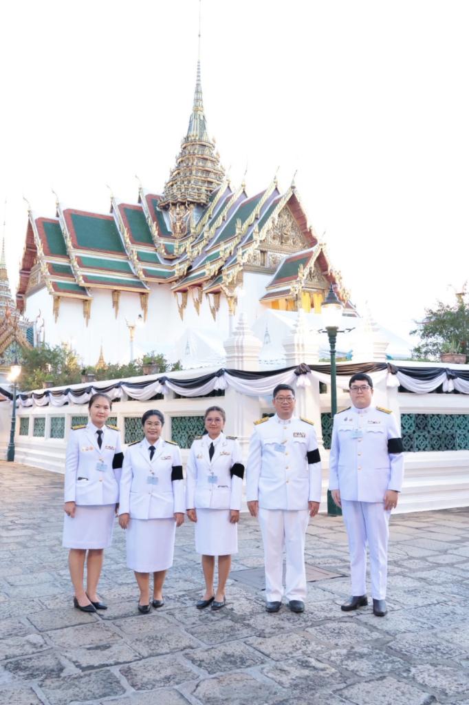 กรมส่งเสริมอุตสาหกรรมร่วมผลัดเวรเฝ้าฯ ในพระพิธีธรรมสวดพระอภิธรรมพระบรมศพ สมเด็จพระนางเจ้าสิริกิติ์ พระบรมราชินีนาถพระบรมราชชนนีพันปีหลวง