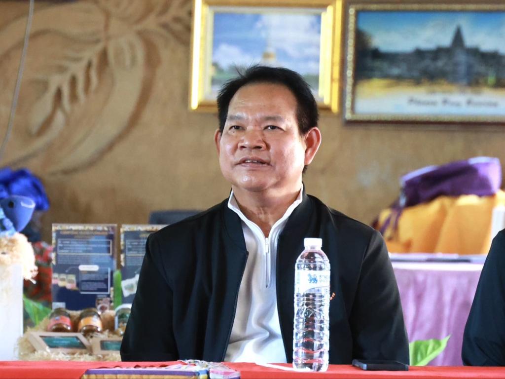 “ปลัดณัฐพล” นำทีมดีพร้อมบุกเมืองเพชร เยี่ยมชม “บ้านน้ำทรัพย์” ต้นแบบชุมชนดีพร้อม หนุนต่อยอดวัตถุดิบท้องถิ่น สร้างรายได้ เสริมเศรษฐกิจฐานรากอย่างยั่งยืน