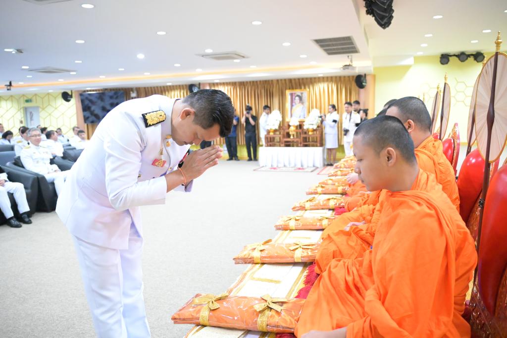 กระทรวงอุตสาหกรรม จัดพิธีบำเพ็ญกุศลปัณรสมวาร ครบ 50 วัน ในการเสด็จสวรรคต เพื่ออุทิศถวายเป็นพระราชกุศลแด่สมเด็จพระนางเจ้าสิริกิติ์ พระบรมราชินีนาถ พระบรมราชชนนีพันปีหลวง