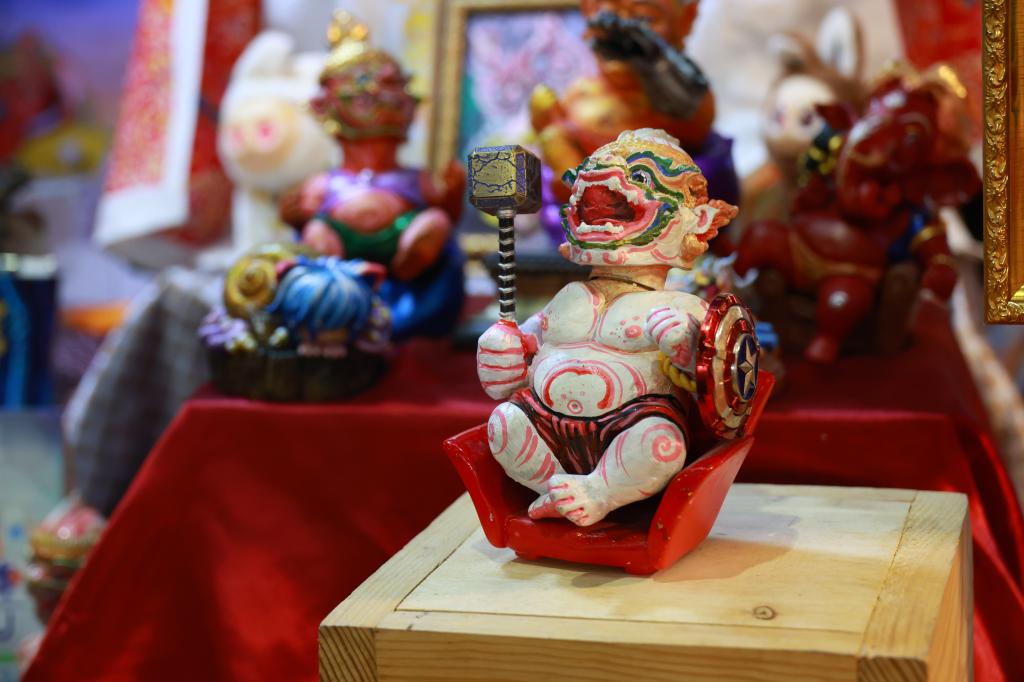 “นายกฯ อนุทิน และ รมว.ศุภจี“ เยี่ยมชมบูธแสดงสินค้าและนิทรรศการ “ดีพร้อมคอมมูนิตี้ฯ” ในพิธีเปิดงาน OTOP CITY 2025 พร้อมด้วย “ปลัดณัฐพล” ร่วมชื่นชมผลงาน ผปก. ดีพร้อม ที่ร่วมแสดงในมหกรรมของขวัญของฝาก สุดยิ่งใหญ่ส่งท้ายปี