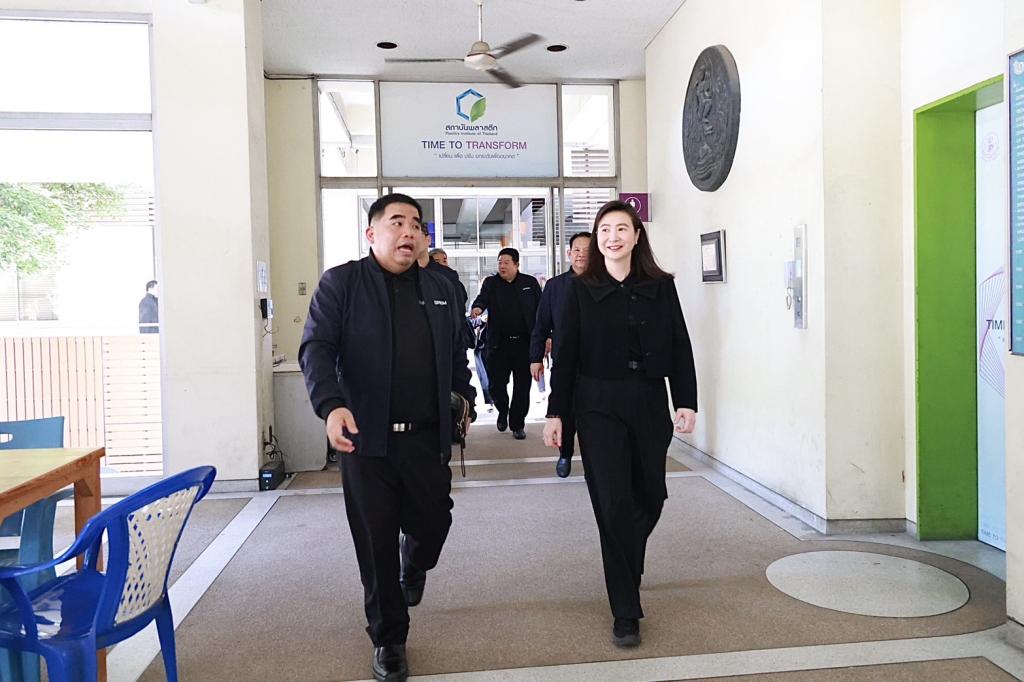 “อธิบดีณัฏฐิญา” แท็คทีมดีพร้อมและเครือข่ายรัฐ-เอกชน เตรียมจัดงาน เปิดบ้านดีพร้อมพระราม 4 (DIPROM Rama IV Open House) โชว์ศักยภาพดันอุตสาหกรรมไทยสู่อุตสาหกรรม 5.0 อย่างยั่งยืน