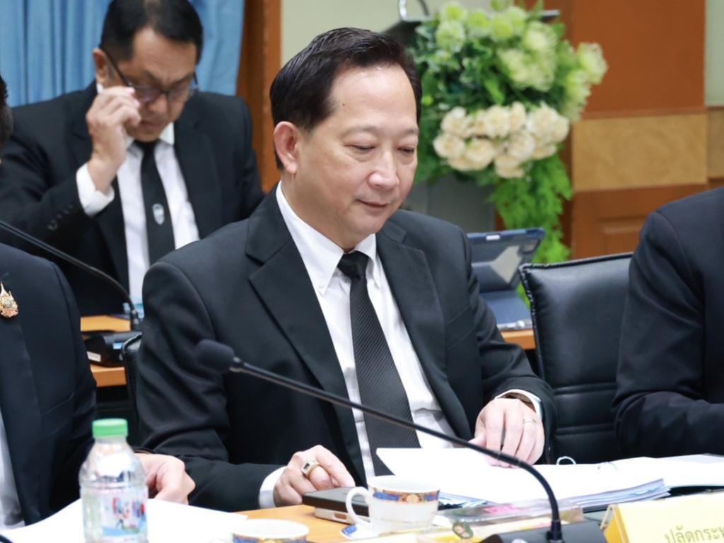 “รองอธิบดีพลาวุธ" ร่วมประชุมบอร์ด คปก. เดินหน้าขับเคลื่อนพัฒนาโครงสร้างพื้นฐาน และโครงการสาธารณประโยชน์ พร้อมผลักดันเกษตรอุตสาหกรรม เสริมแกร่งเศรษฐกิจฐานรากให้เติบโต