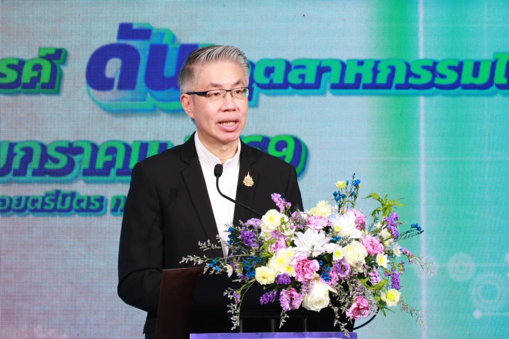 “รมว.ธนกร” เปิด “บ้านดีพร้อมพระราม 4” โชว์ผลงานปั้นอุตสาหกรรมเศรษฐกิจใหม่ ดึงนวัตกรรม & ความคิดสร้างสรรค์ ดันผู้ประกอบการไทยสู่ความยั่งยืนรองรับอุตฯ 5.0