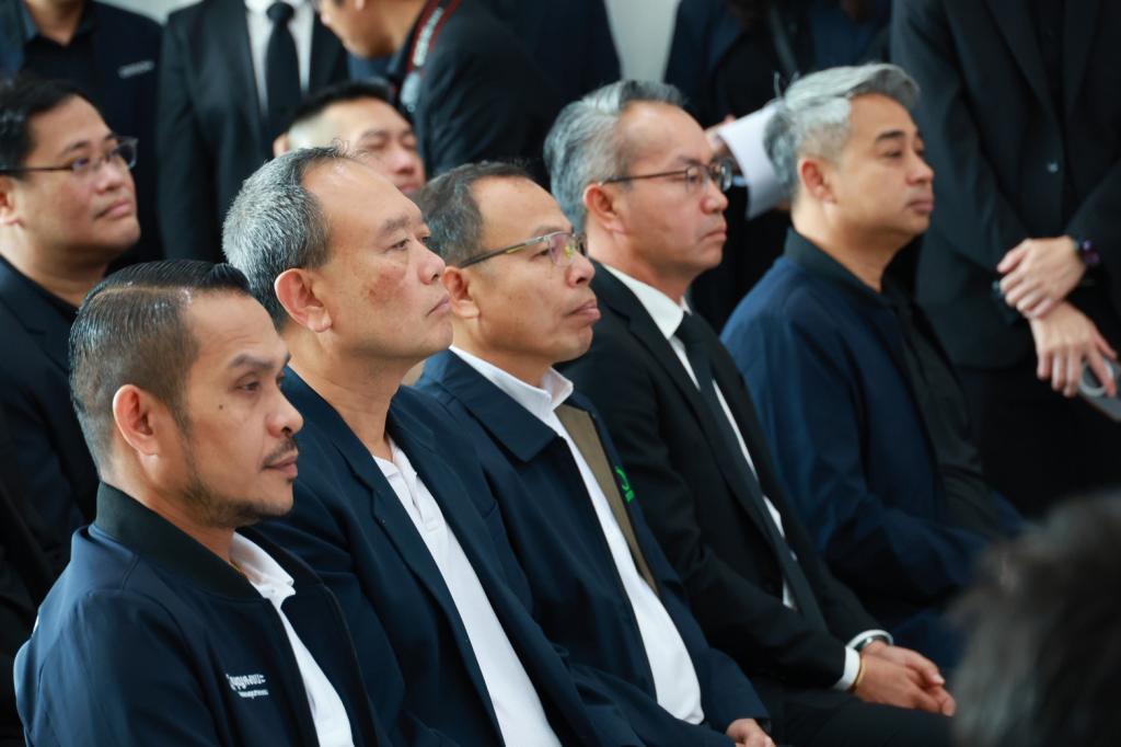 “รมว.ธนกร” เปิด “บ้านดีพร้อมพระราม 4” โชว์ผลงานปั้นอุตสาหกรรมเศรษฐกิจใหม่ ดึงนวัตกรรม & ความคิดสร้างสรรค์ ดันผู้ประกอบการไทยสู่ความยั่งยืนรองรับอุตฯ 5.0