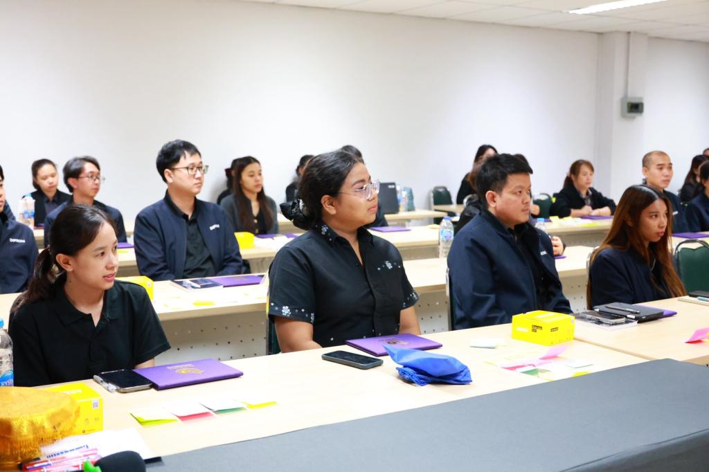 “ดีพร้อม” ปั้นทัพข้าราชการยุคใหม่! ชูหลักสูตร General Program for DIPROM Officers-GP ติดอาวุธทักษะเชิงลึก พร้อมส่งเสริมเอสเอ็มอีให้เติบโต