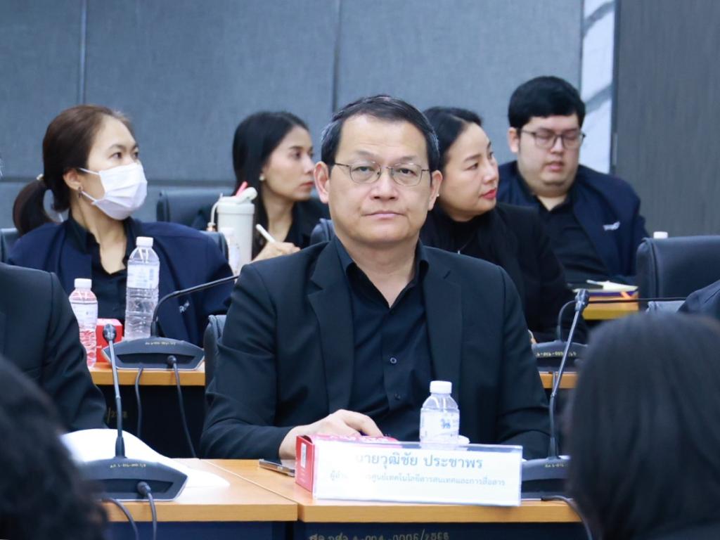 “อธิบดีณัฏฐิญา” ประชุมหารือร่วม กพร. และ กพ. เดินหน้าปรับโครงสร้างดีพร้อมจัดตั้ง 2 หน่วยงานใหม่ ยกระดับเกษตรอุตสาหกรรมและวัสดุอุตสาหกรรมสร้างสรรค์ มุ่งเป้ากระตุ้นเศรษฐกิจไทยให้เติบโตอย่างยั่งยืน